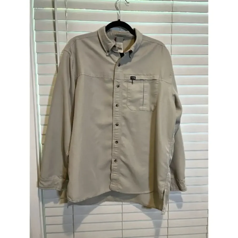 The North Face Mens A412 Hiking Shirt Long Sleeve Button Up Beige Large